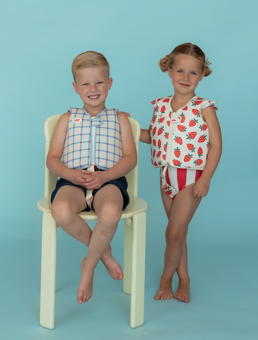 Kids Swim Vest Strawberry - 3-6 years